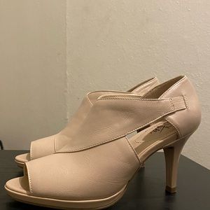 Nude heels